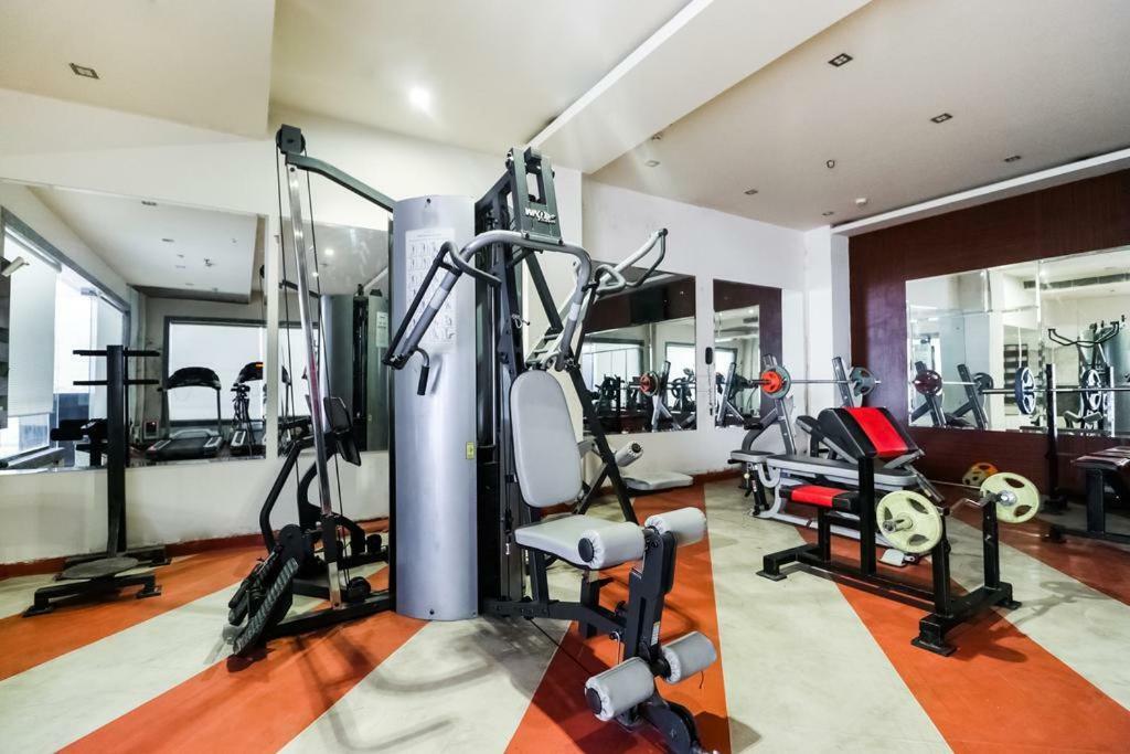 La Silver Leaf Hotel Nawashahr Bagian luar foto