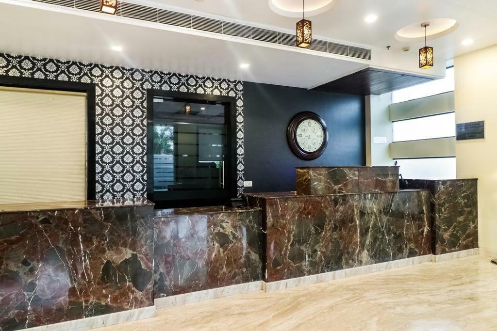 La Silver Leaf Hotel Nawashahr Bagian luar foto
