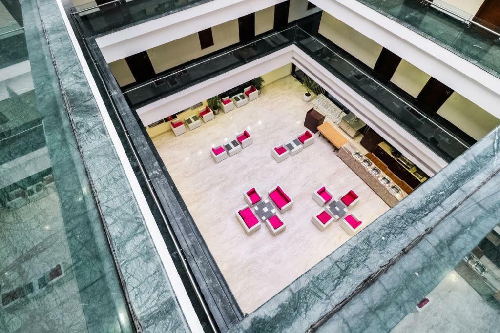 La Silver Leaf Hotel Nawashahr Bagian luar foto